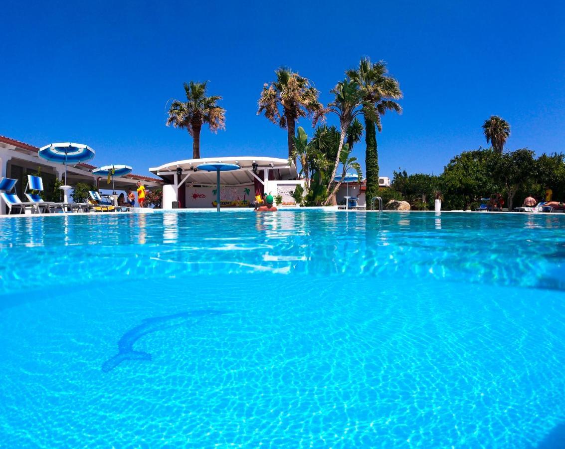 Le Playe Aparthotel 3*
