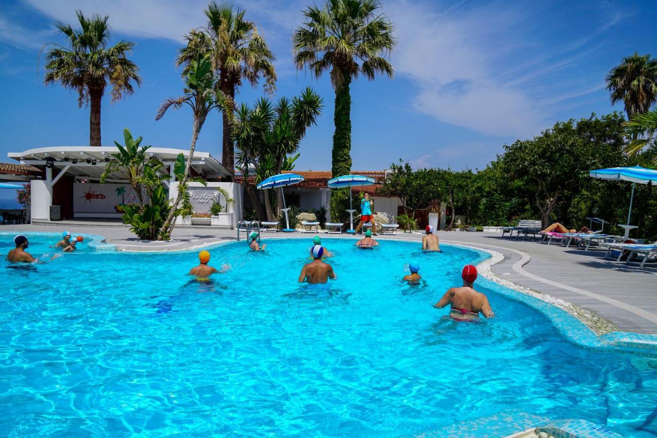 Le Playe Aparthotel 3*